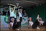 052.jpg