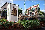 069.jpg
